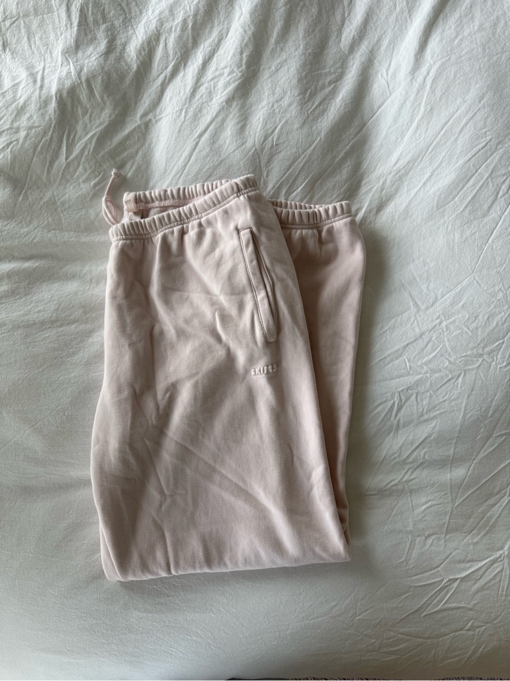 SKIMS Pale Blush Fleece Joggers, size L